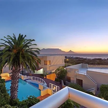Dolphin Beach Beachfront Apartment, 3 Bedroom-6 Persons Cidade Do Cabo Exterior foto