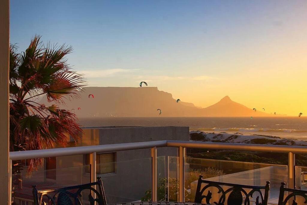 Dolphin Beachfront Apartment, 3 Bedroom-6 Persons Apartment