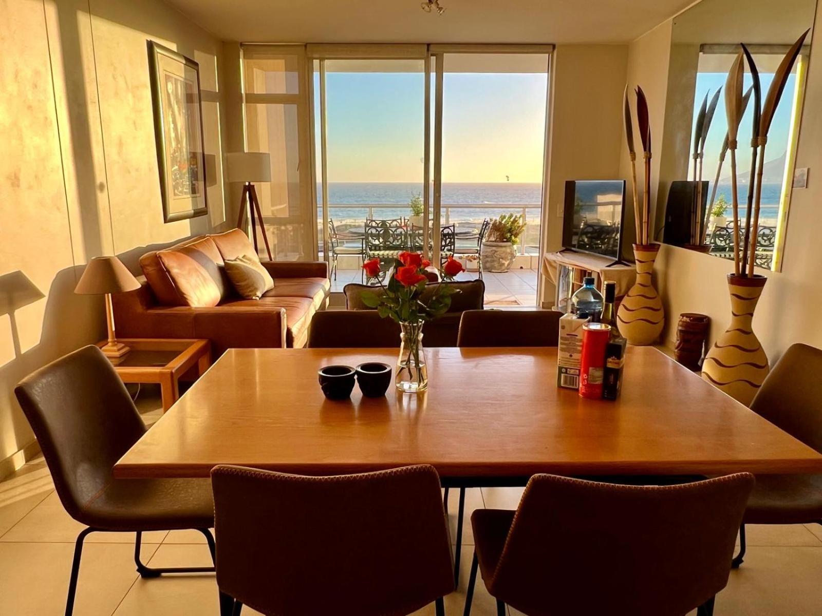 Dolphin Beachfront Apartment, 3 Bedroom-6 Persons *